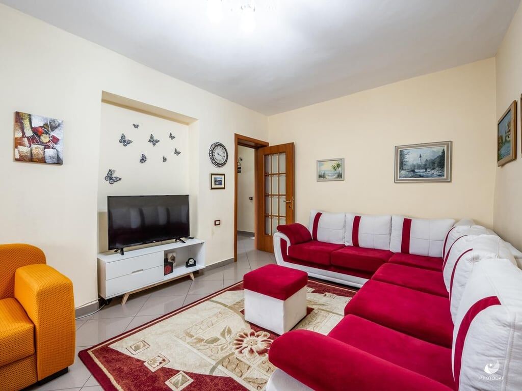 JEPET ME QERA APARTAMENT 1+1 MYSLYM SHYRI, TIRANE.