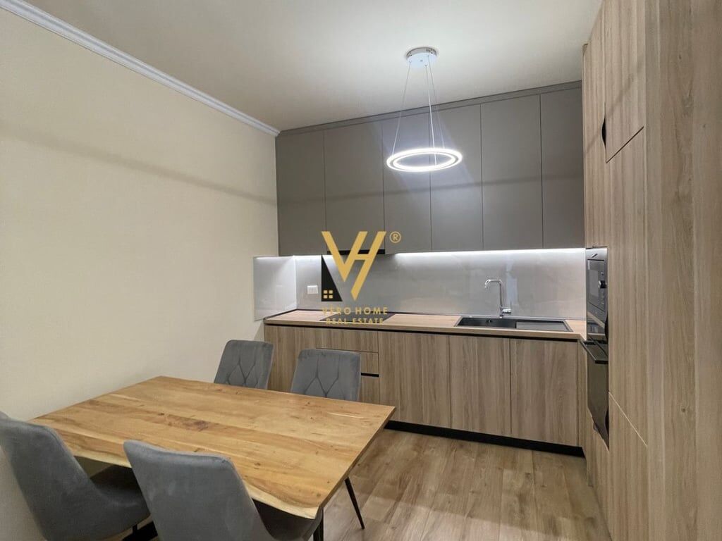 JEPET APARTAMENT 1+1 ME QERA TE LIQENI ARTIFICIAL 1.000 EURO