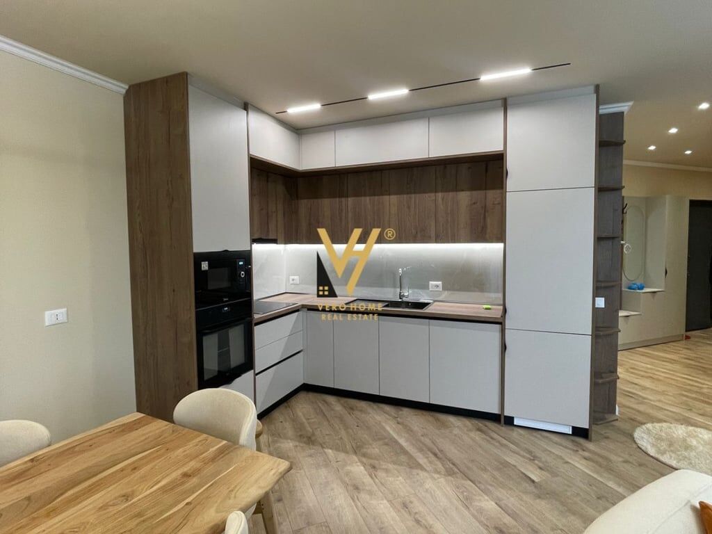 JEPET APARTAMENT 2+1+2 ME QERA TE LIQENI I THATE 1.200 EURO