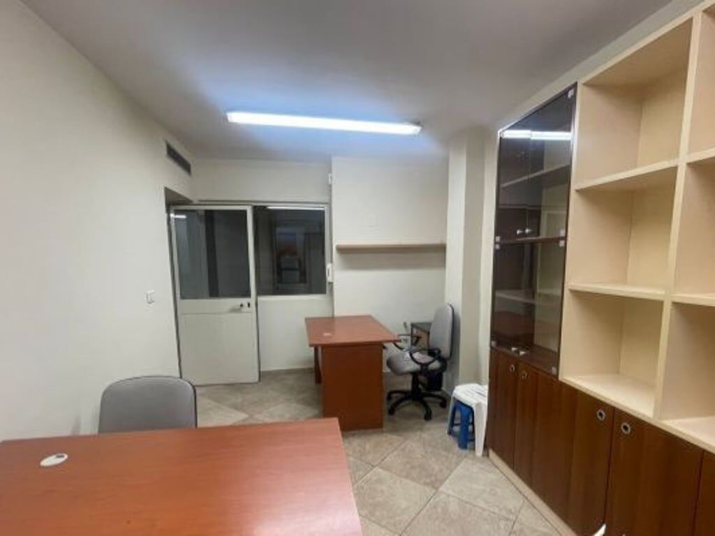 Ufficio in affitto vicino a Vasil Shanto 600 € / lordo