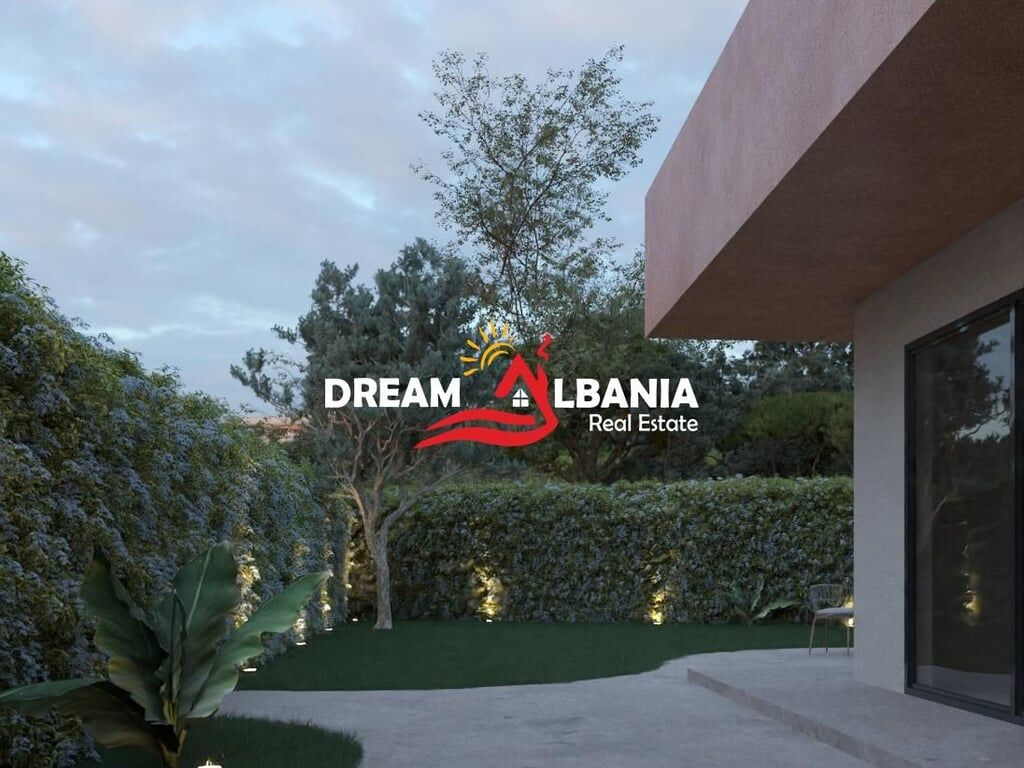 Two 2-story villas with a pool are for sale on the terrace at Gjiri i Lalezit (ID 4151108).