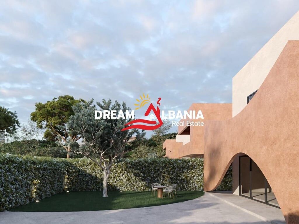 Two 2-story villas with a pool are for sale on the terrace at Gjiri i Lalezit (ID 4151108).