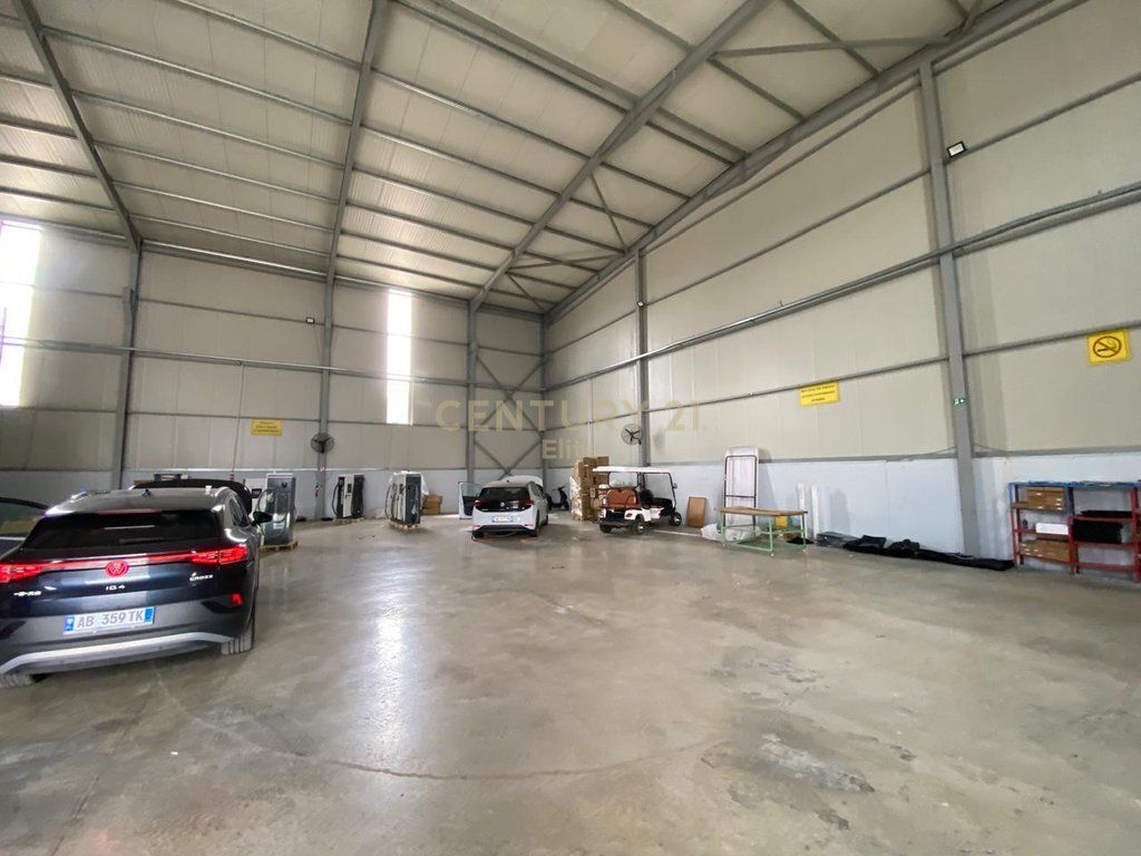 Warehouse for sale, Vore-Tirana Highway