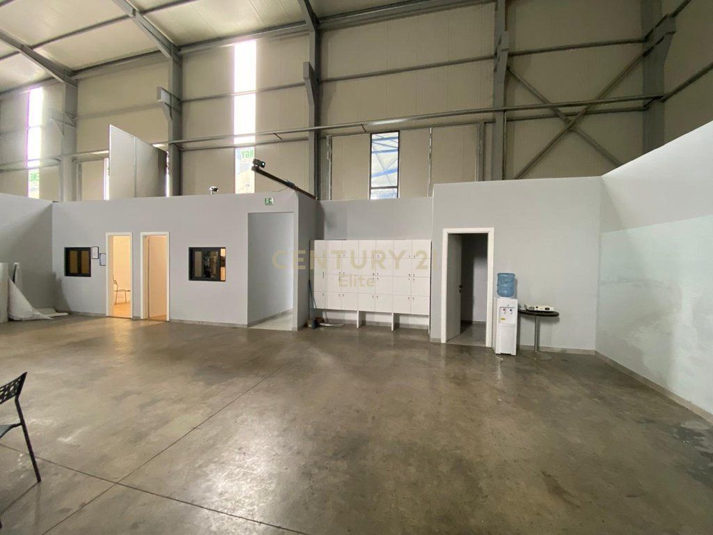 Warehouse for sale, Vore-Tirana Highway