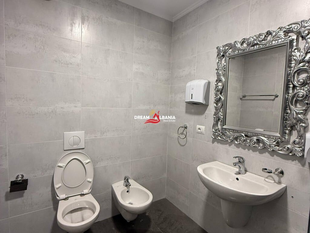Ambjent per zyra me qera te rruga e Kavajes prane Kompleksit Delijorgji (ID 4261877).