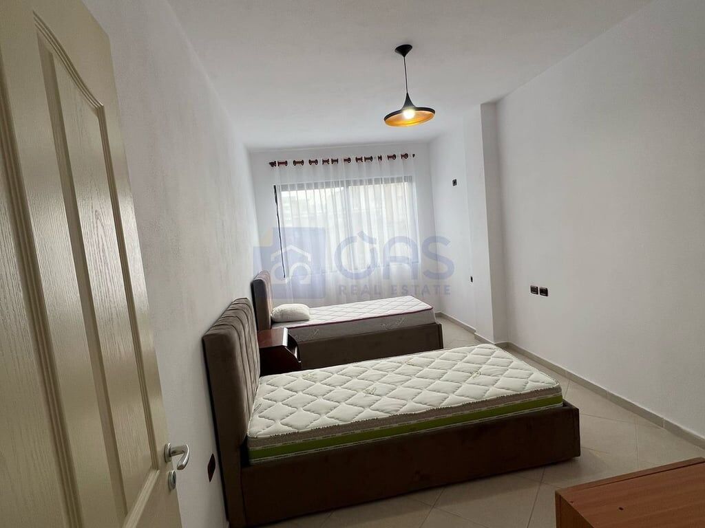 Jepet me Qera apartament 2+1 ne Astir