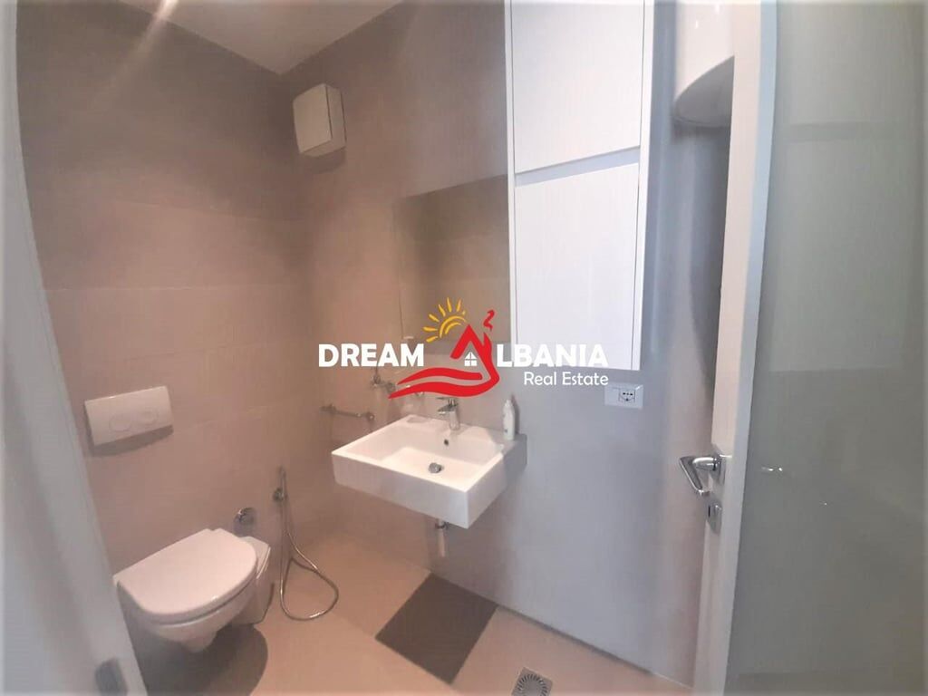 Apartament 2+1+2 me qera tek Rruga e Bogdaneve ne Tirane (ID 42211195 )