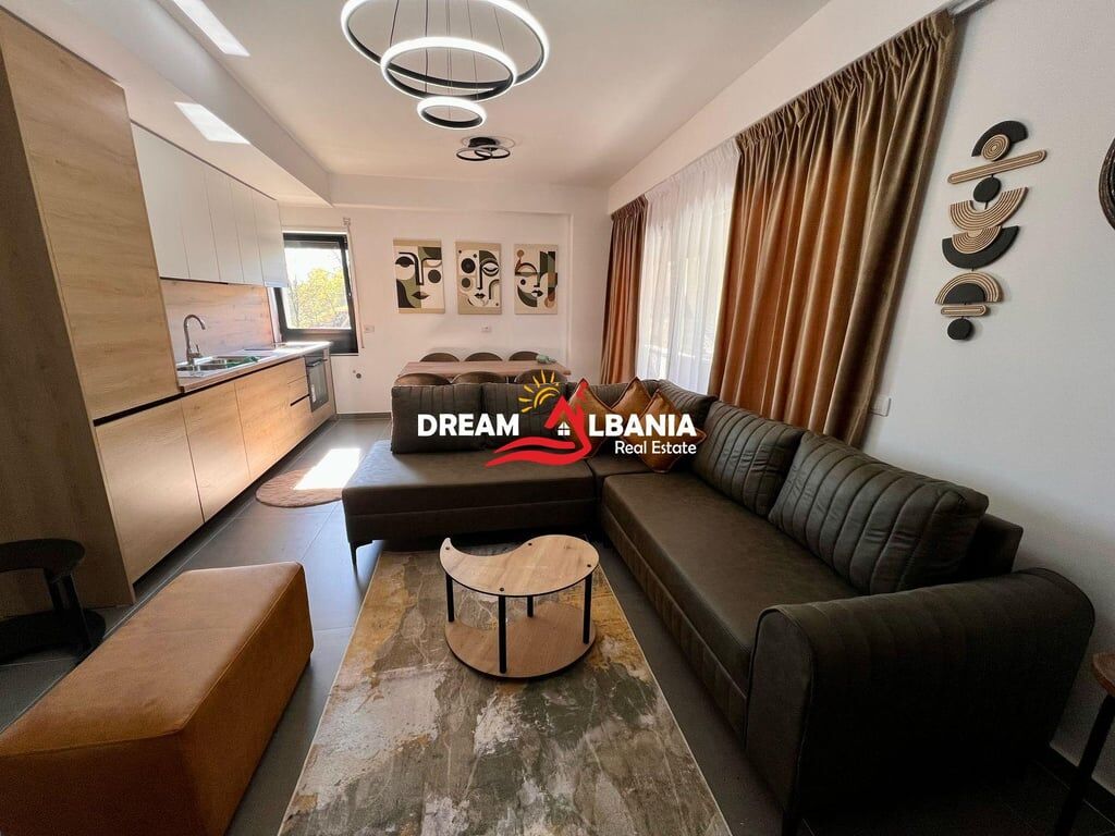 Affittasi duplex 3+1+veranda con posto auto incluso presso la Residenza Kodra e Diellit 2 (ID 4231449)