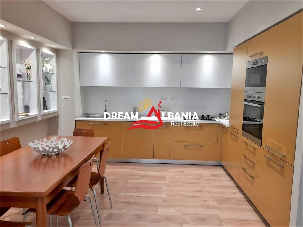 Apartament 2+1+2 me qera tek Rruga e Bogdaneve ne Tirane (ID 42211195 )