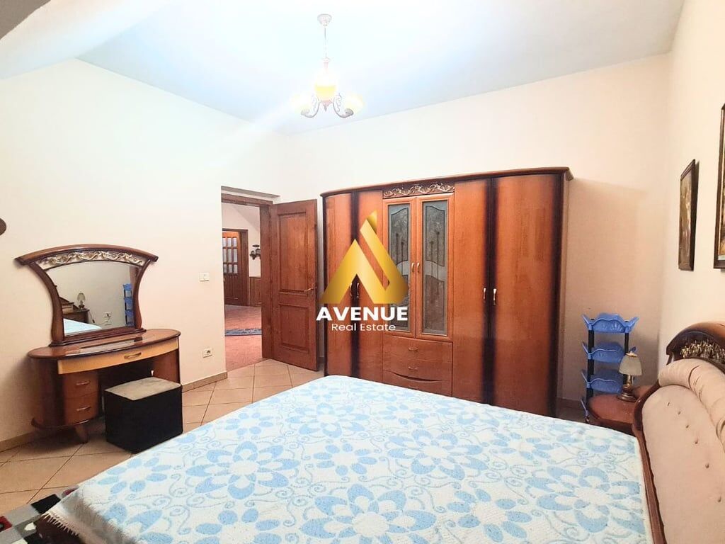 Jepet me Qira – Apartament 2+1 në Don Bosko 