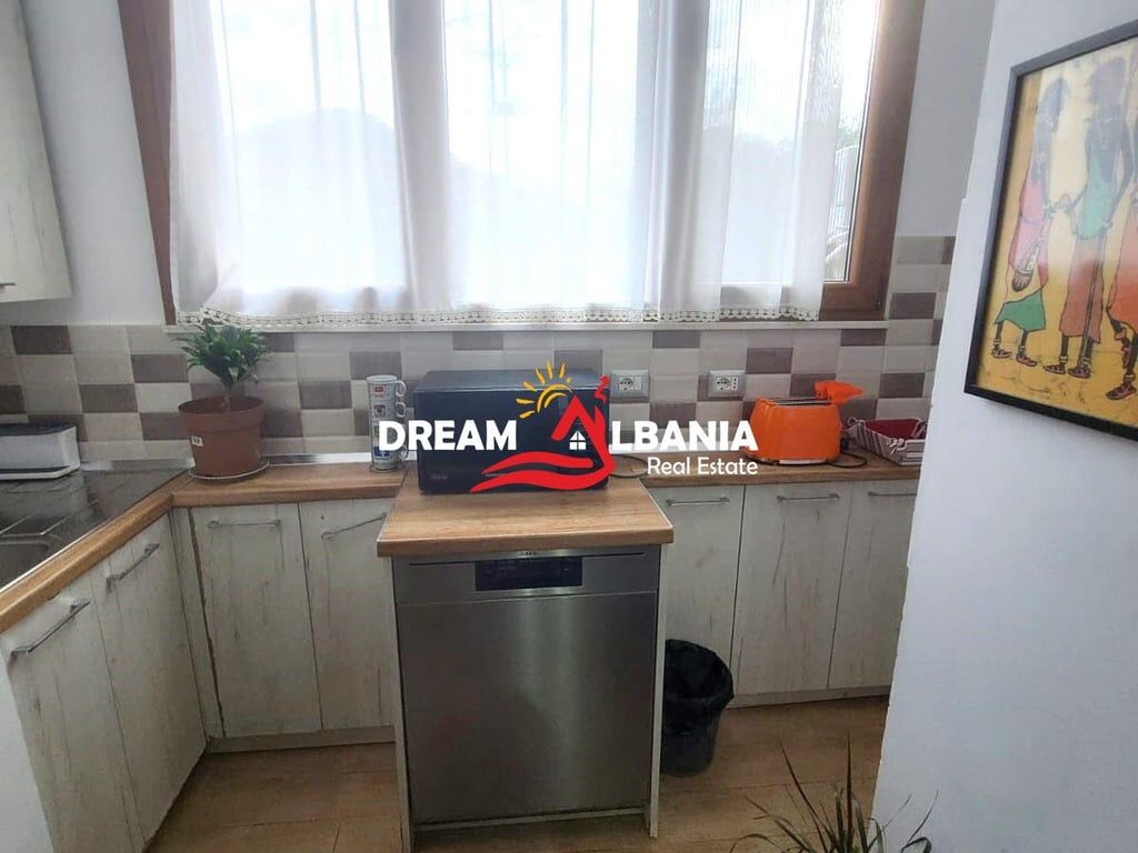 Super Apartment 3+1+2WC for Sale on Kavaja Street, near the German Hospital in Tirana (ID 41211830)