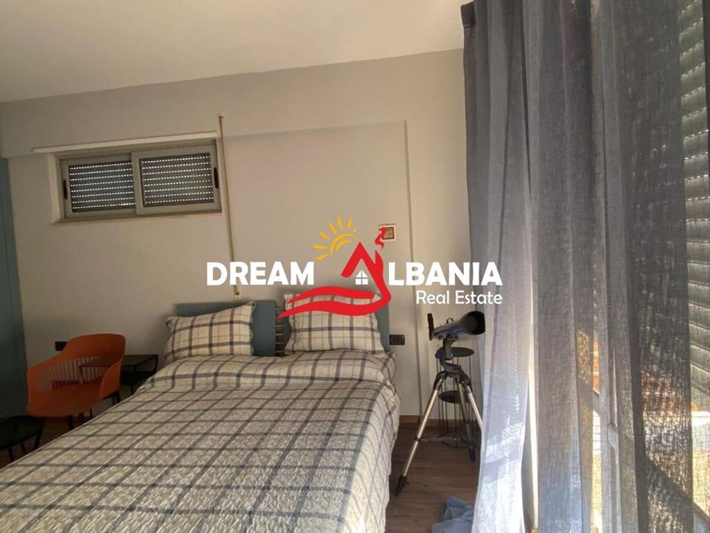 Apartament 2+1+2 WC + Kuzhine me Vete me Qera tek Pazari i Ri, Rruga Hoxha Tahsim ne Tirane (ID 42215252)