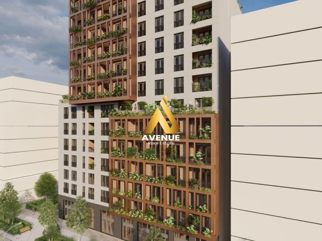 SHITET APARTAMENT 2+1+2 RRUGA DRITAN HOXHA, LAPRAKE, TIRANE  Çmimi: 179,800 Euro  Siperfaqe totale bruto: 99.9 m² Siperfaqe neto: 87.55 m² Siperfaqe e perbashket: 13.09 m²   Organizimi i brendshem: 2 dhoma gjumi 1 ambient ndenje me kend gatimi 2 banjo me dritare 1 korridor  Apartamenti ndodhet ne nje rezidence me 5, 6, 11 dhe 12 kate mbi toke, si dhe 2 kate parkimi nentokesor.  Detaje te tjera te Prones: Kati i 3-te banimi Orientimi Veri-Lindje Cilesi e larte ndertimi Izolim Termik dhe Akustik Fasade e ventiluar per te garantuar freski dhe ruajtje te temperatures ideale ne çdo stine. Parket cilesor Kubature e rregullt Tualete me dritare Apartamenti perfundon ne korrik 2025  Nje mundesi e shkelqyer per familjaret qe kerkojne nje shtepi te rehatshme, si edhe per investitoret qe kerkojne nje prone me potencial te larte qiraje ose rritjeje vlere.  Pozicion perfekt per te pasur akses te shpejte ne te gjitha fasilitetet e nevojshme: shkolla, universitete, qendra tregtare, institucione shteterore dhe rruge kryesore te Tiranes.  Prona Disponon dokumentacion te rregullt  Per me shume detaje, kontaktoni dhe rezervoni viziten tuaj ne prone! 0697002229