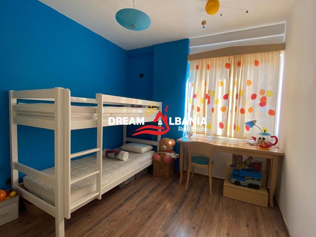 Apartament 2+1+2 WC + Kuzhine me Vete me Qera tek Pazari i Ri, Rruga Hoxha Tahsim ne Tirane (ID 42215252)