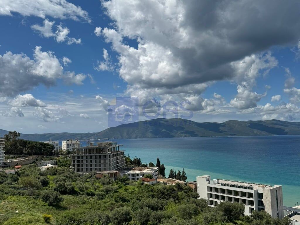 Vendesi super appartamento 2+1 con vista mare a Valona.