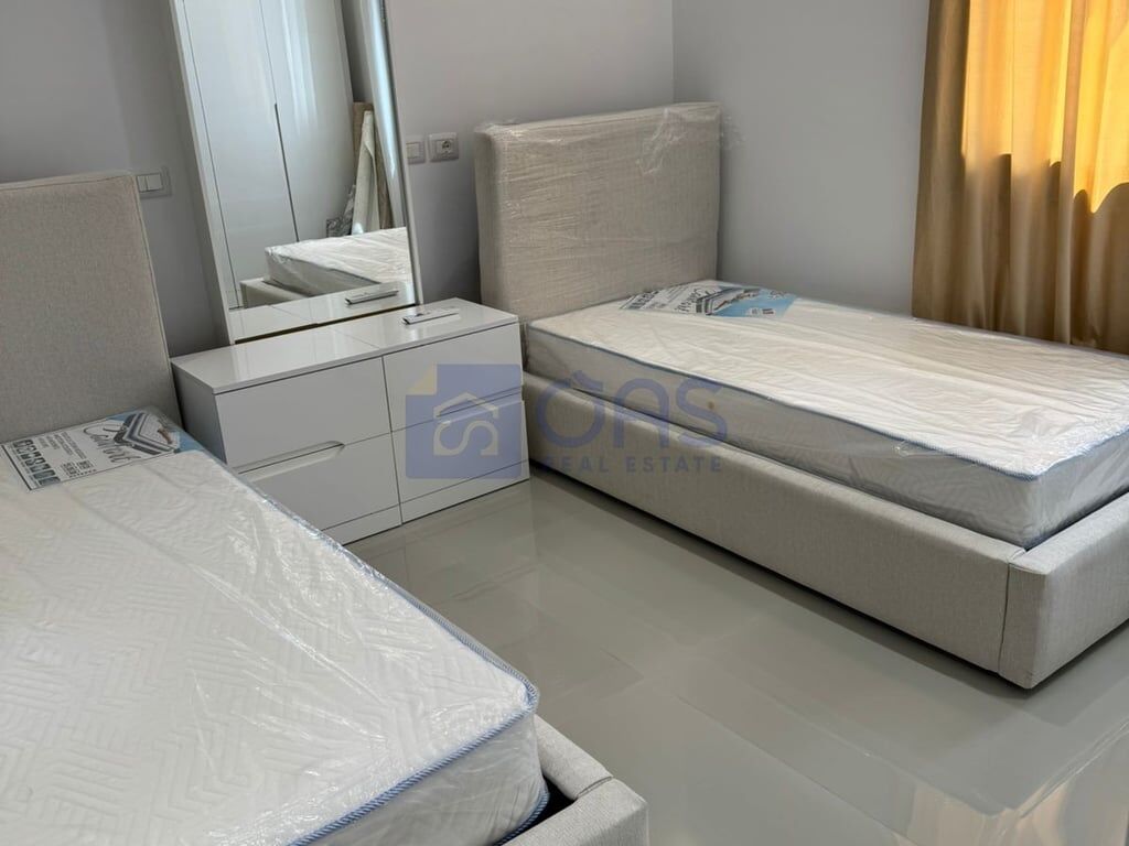 Vendesi super appartamento 2+1 con vista mare a Valona.