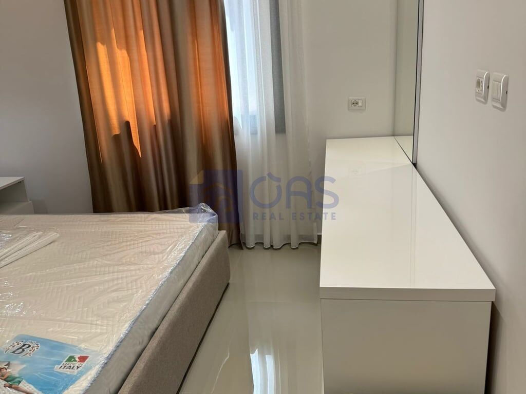 Vendesi super appartamento 2+1 con vista mare a Valona.