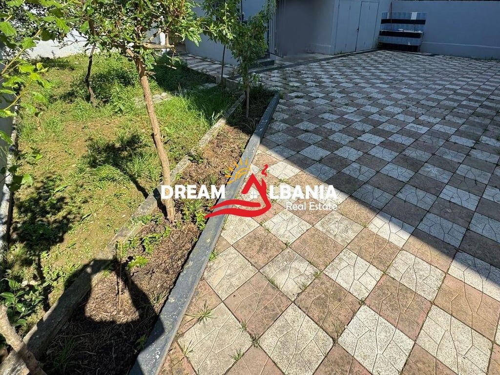 Vile ne shitje tek Rruga e Elbasanit, ne zonen e Vilave Gjermane, ne Tirane (ID 4151190)
