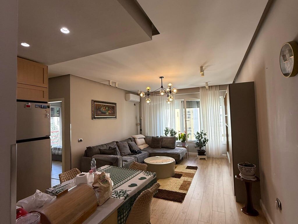 Shiteti Apartament 2+1+2 Liqeni I Thate