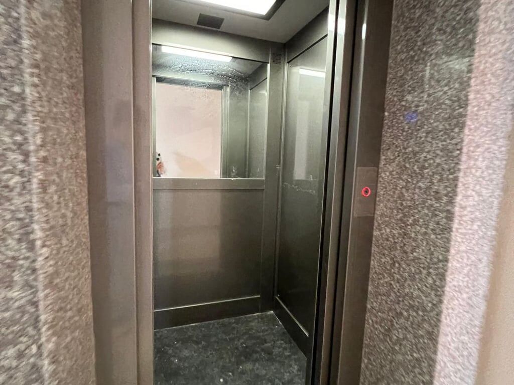 DUPLEX FOR SALE IN FRESK + CAR PARK