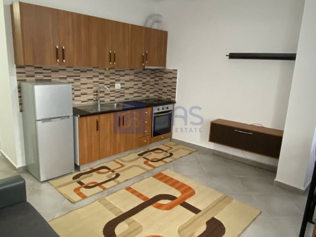 Jepet me qera apartament 1+1 ne Astir 400 euro