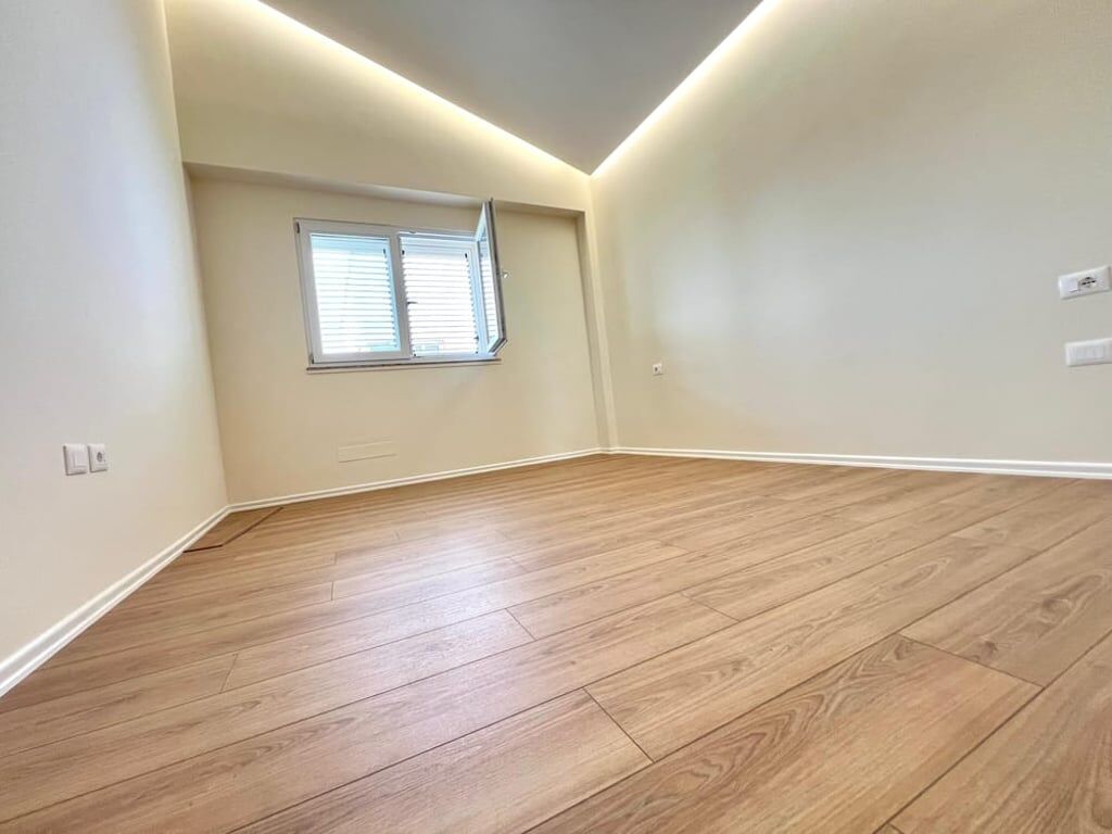 DUPLEX FOR SALE IN FRESK + CAR PARK