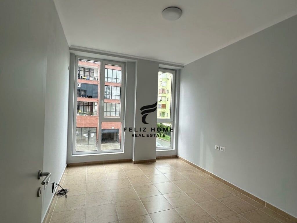 ZYRE ME QERA 120 M2 STACIONI TRENIT 1.500 EURO