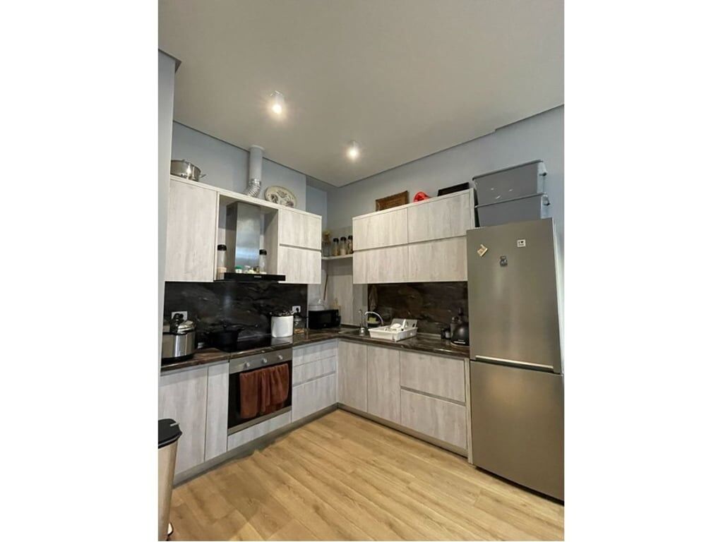 An apartment 1+1 is for rent at the Delijorgji Complex.