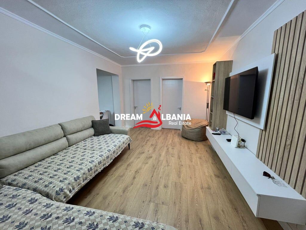 Super Apartment 3+1+2 for sale near Dinamo Stadium, next to Rejs pharmacy (ID 4139176)