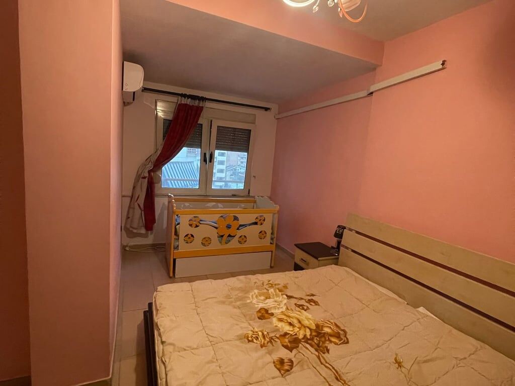 Apartment for rent 3+1 near the old Electric Market (ID B230150) Tirana.