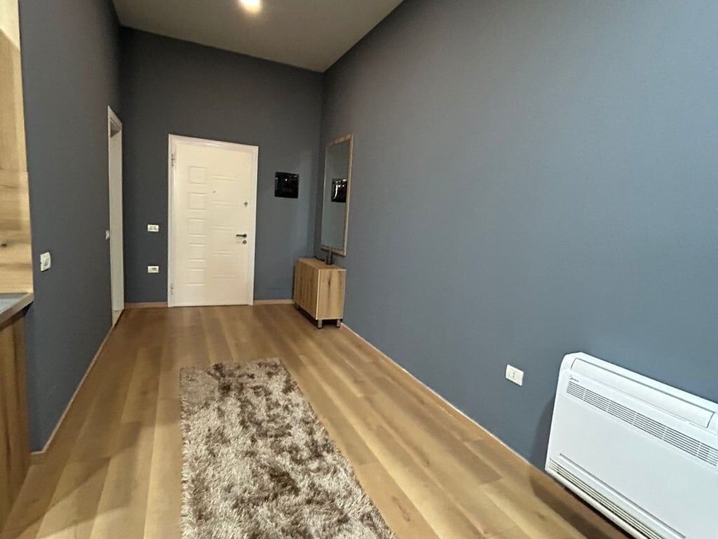 Jepet me qera apartament 1+1 tek Liqeni i Thate