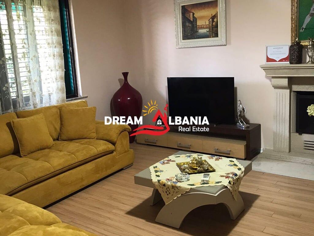 Vile Rezidenciale me Oborr me Qera ne Laprake (ID 4251329)