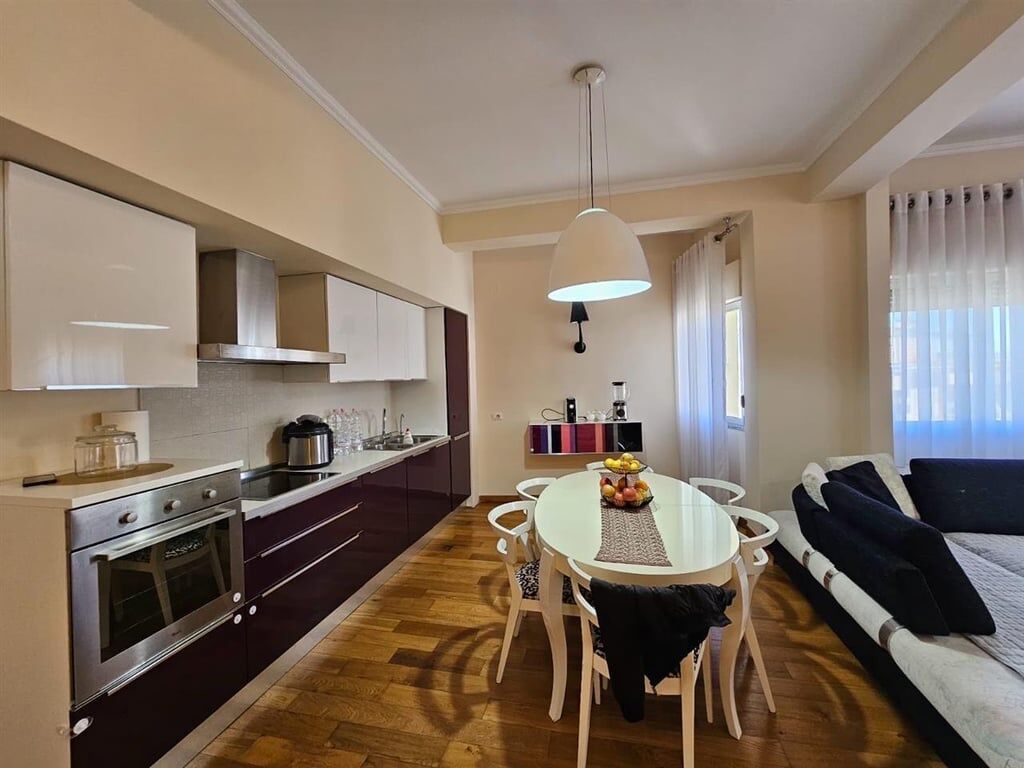 Apartament per shitje 2+1+Post Parkimi tek Liqeni i Thate (ID B120676) Tirane