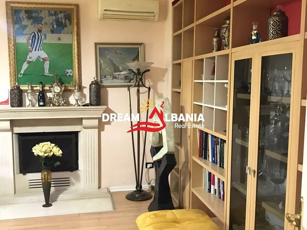 Vile Rezidenciale me Oborr me Qera ne Laprake (ID 4251329)