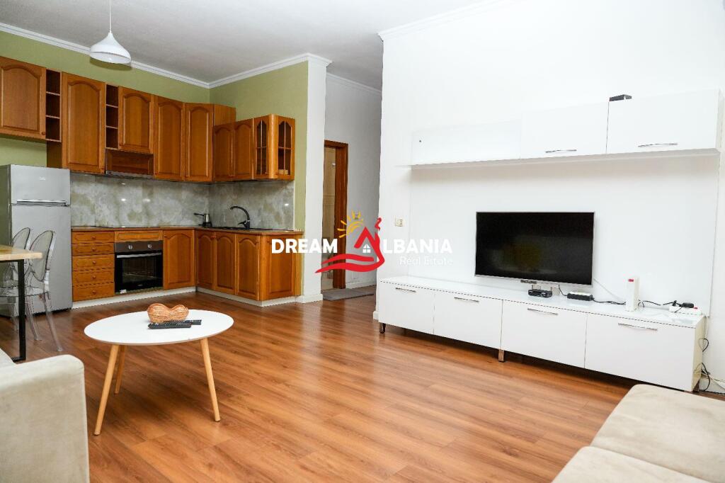 Appartamento 1+1 in affitto in Viale Zogu I, presso il Ministero della Giustizia (ID 4219382)