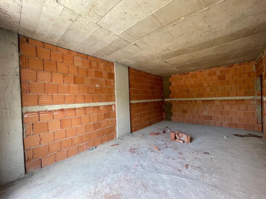 FOR SALE apartment 2+1+PARKING in a modern complex near the Dry Lake