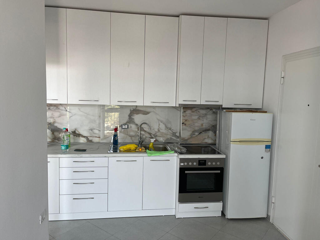 Apartament me qera 1+1 tek Rruga e Dibres (ID B2101108) Tirane​
