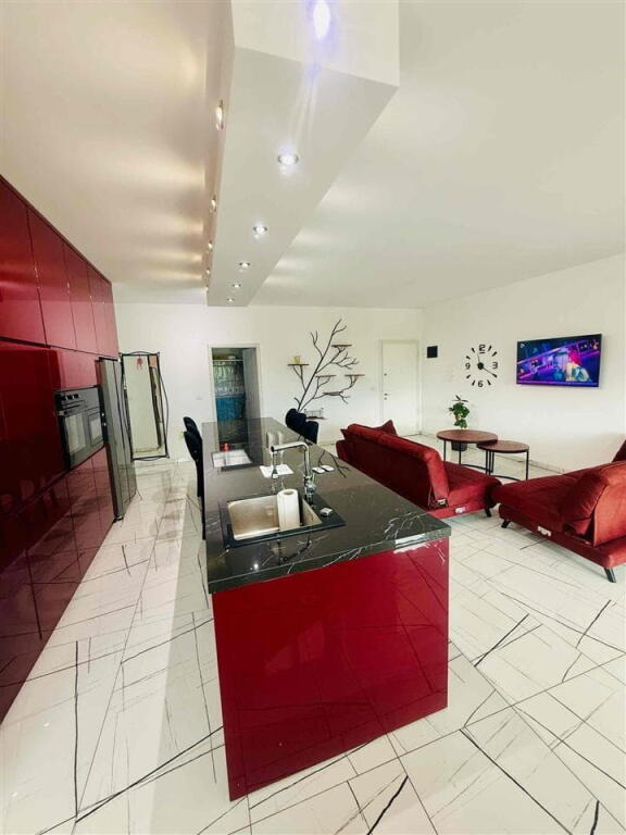 Apartament me qera 2+1+2 tek Liqeni i Thate (ID B2201323) Tirane​