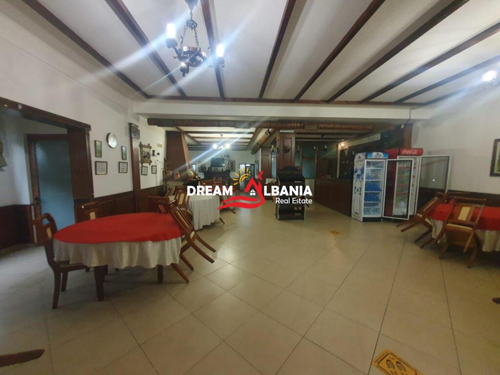 Jepet Restorant +Lavazh+Godine me Qera ne zonen e Yrshekut prane Top Channel, Tirane ( ID 4251245 )