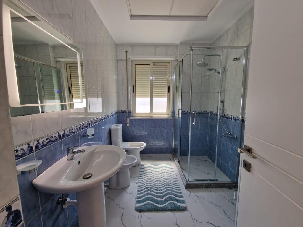 JEPET APARTAMENT 2+1+2+BLK ME QERA NE DON BOSKO 900 EURO