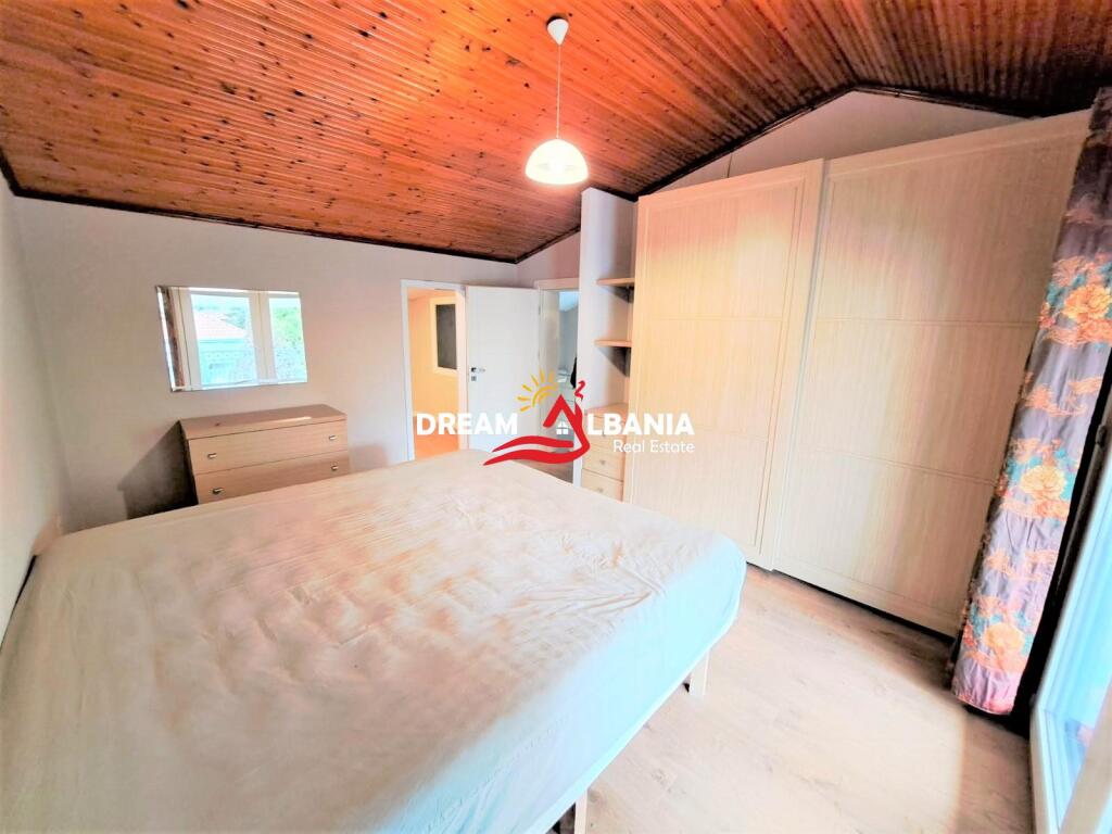 Vile me qera ne zonen e Bllokut te Vilave ne Selite ne Tirane (ID 4251086)