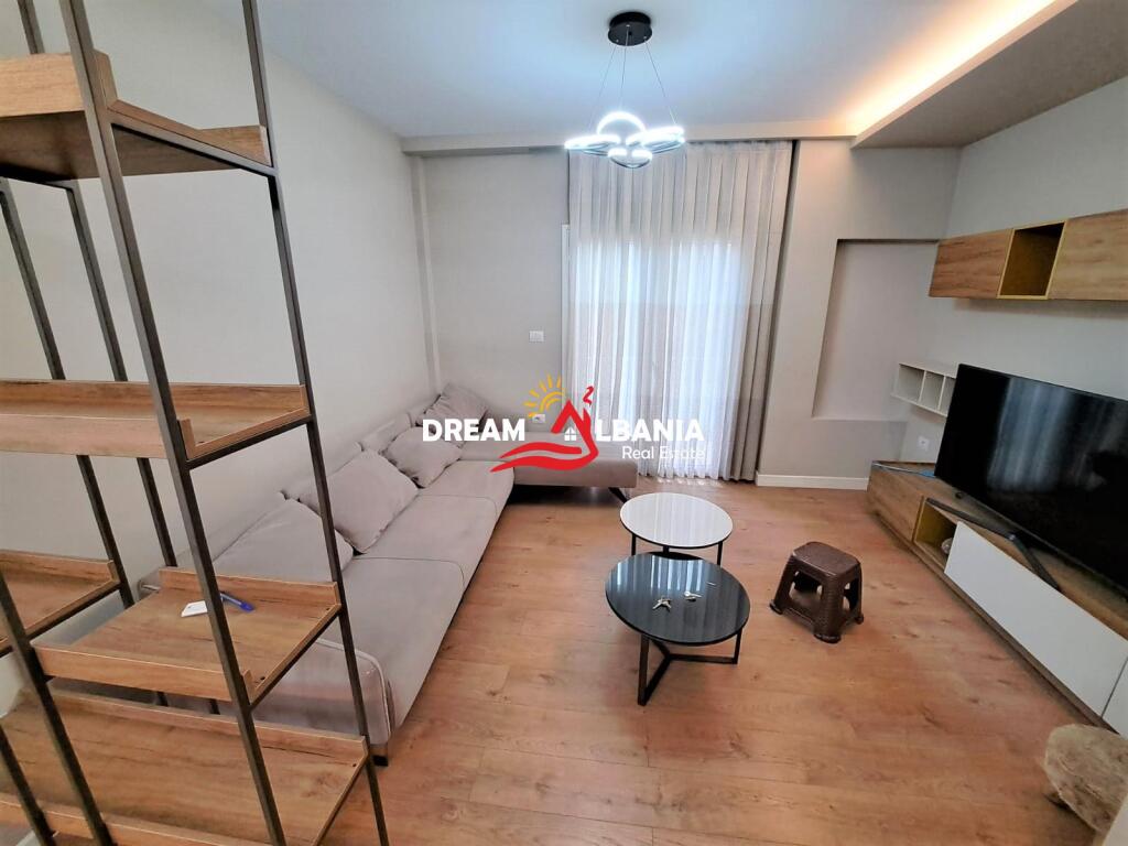 Vile me qera ne zonen e Bllokut te Vilave ne Selite ne Tirane (ID 4251086)