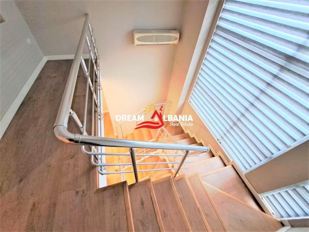 Vile me qera ne zonen e Bllokut te Vilave ne Selite ne Tirane (ID 4251086)