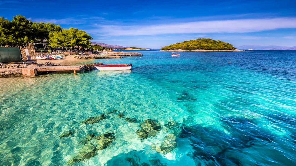 Apartments for sale in Ksamil