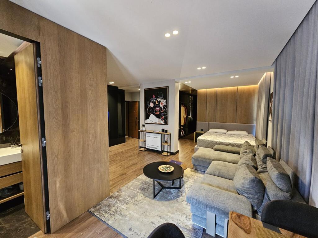 Studio Luksoze per shitje ne Vlore