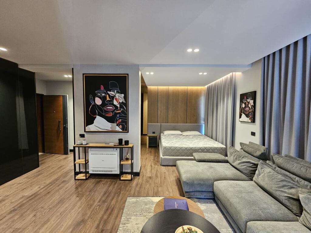 Studio Luksoze per shitje ne Vlore