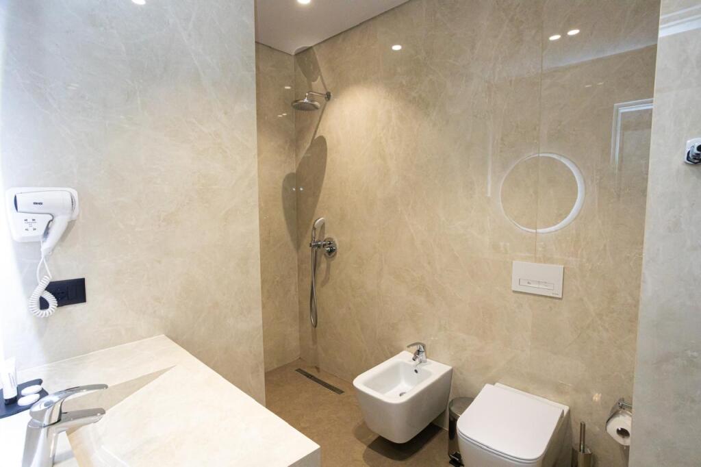 Hotel per shitje ne Vlore