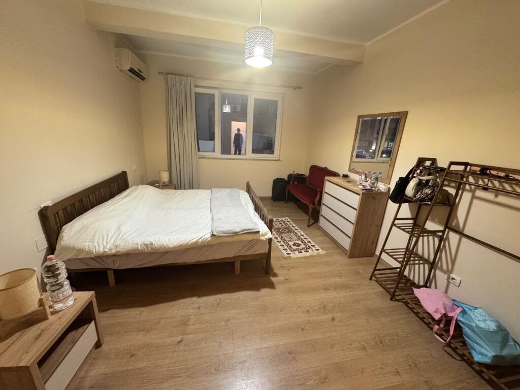 Super apartament 2+1 për qira më 21 Dhjetor përballë hotel Mondiali