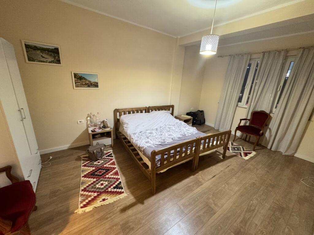 Super apartament 2+1 për qira më 21 Dhjetor përballë hotel Mondiali