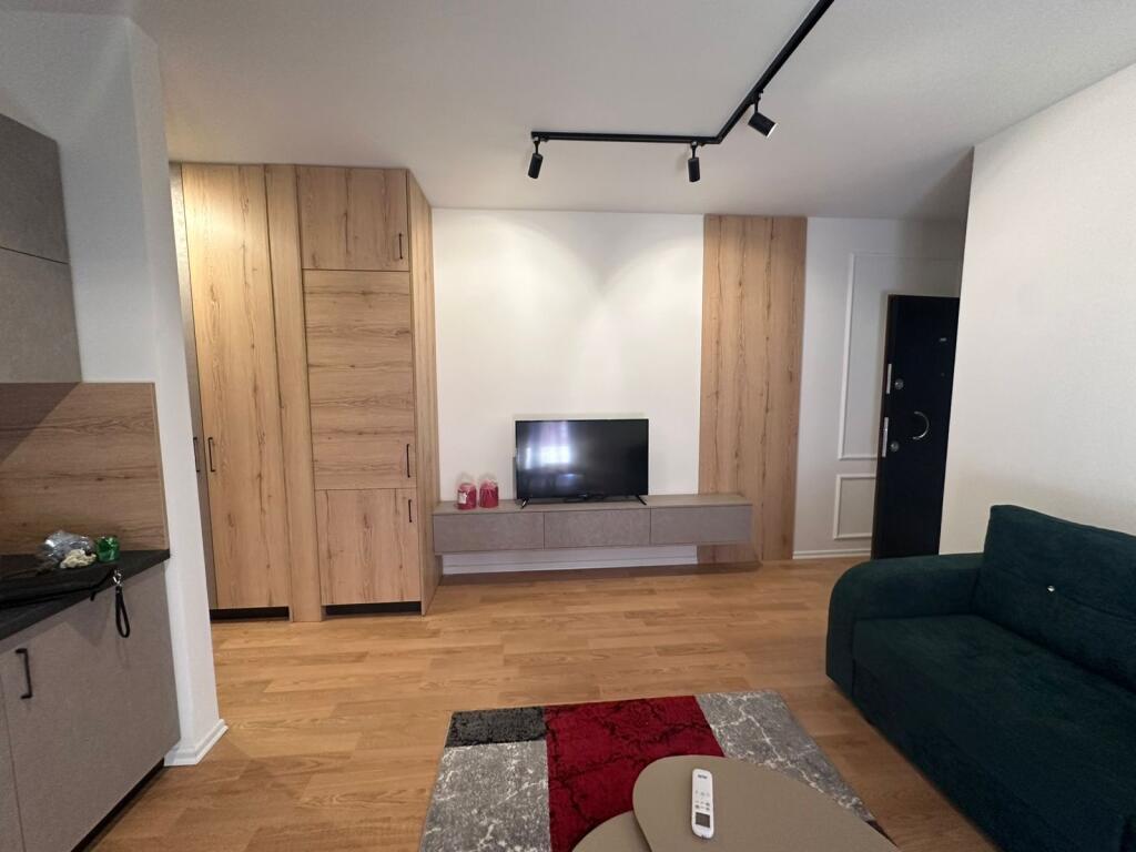 1+1 me post parkimi selite,500 euro